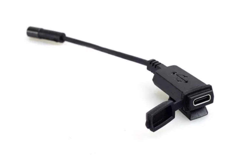 FIT USB-C Ladebuchse 1.5 A mit Schutzkappe und Clip in 70mm oder 400mm Kabellänge