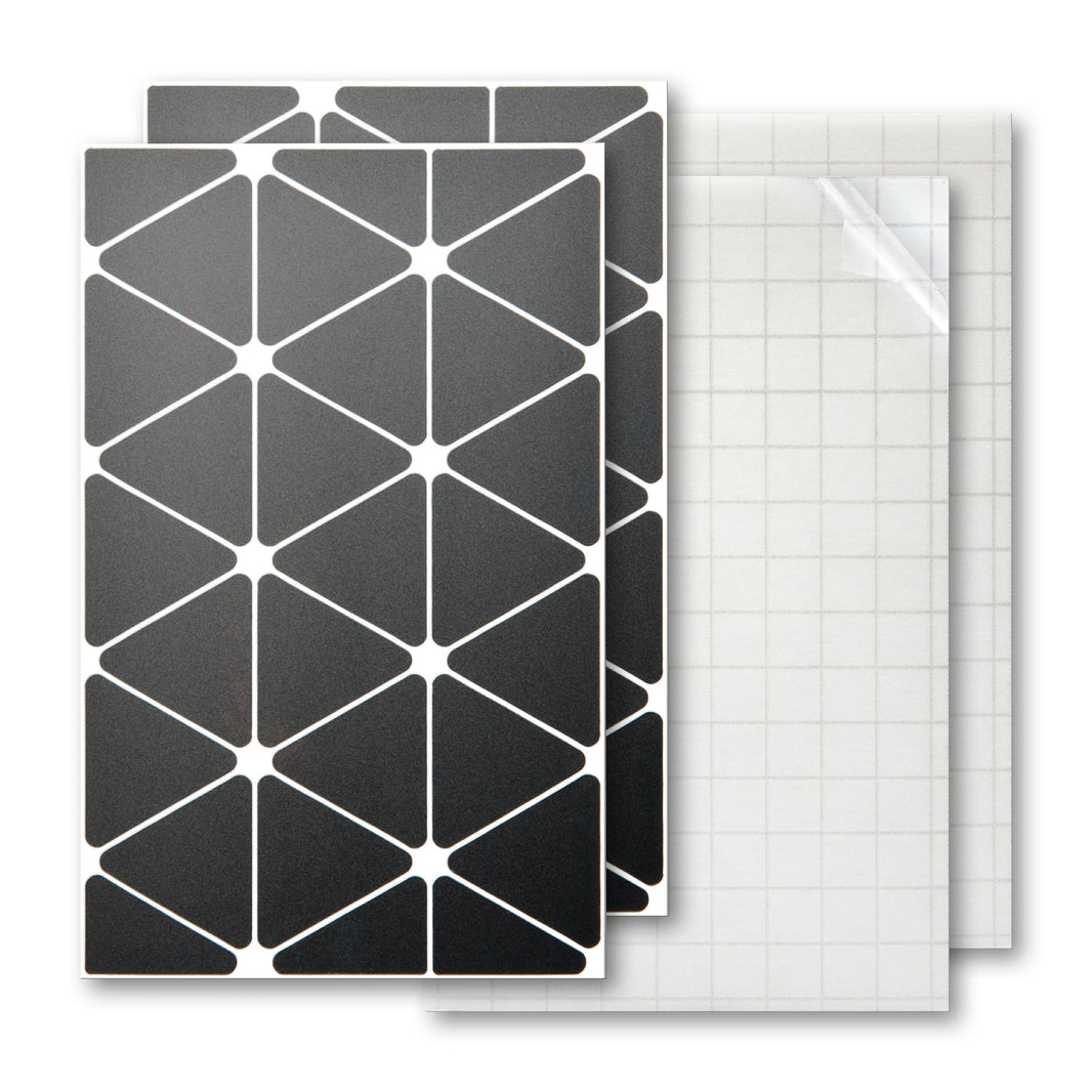 Luxshield Reflektor-Sticker "Dreieck-Design" in Schwarz oder Weiß aus reflektierender Hochleistungsfolie > Made in Germany